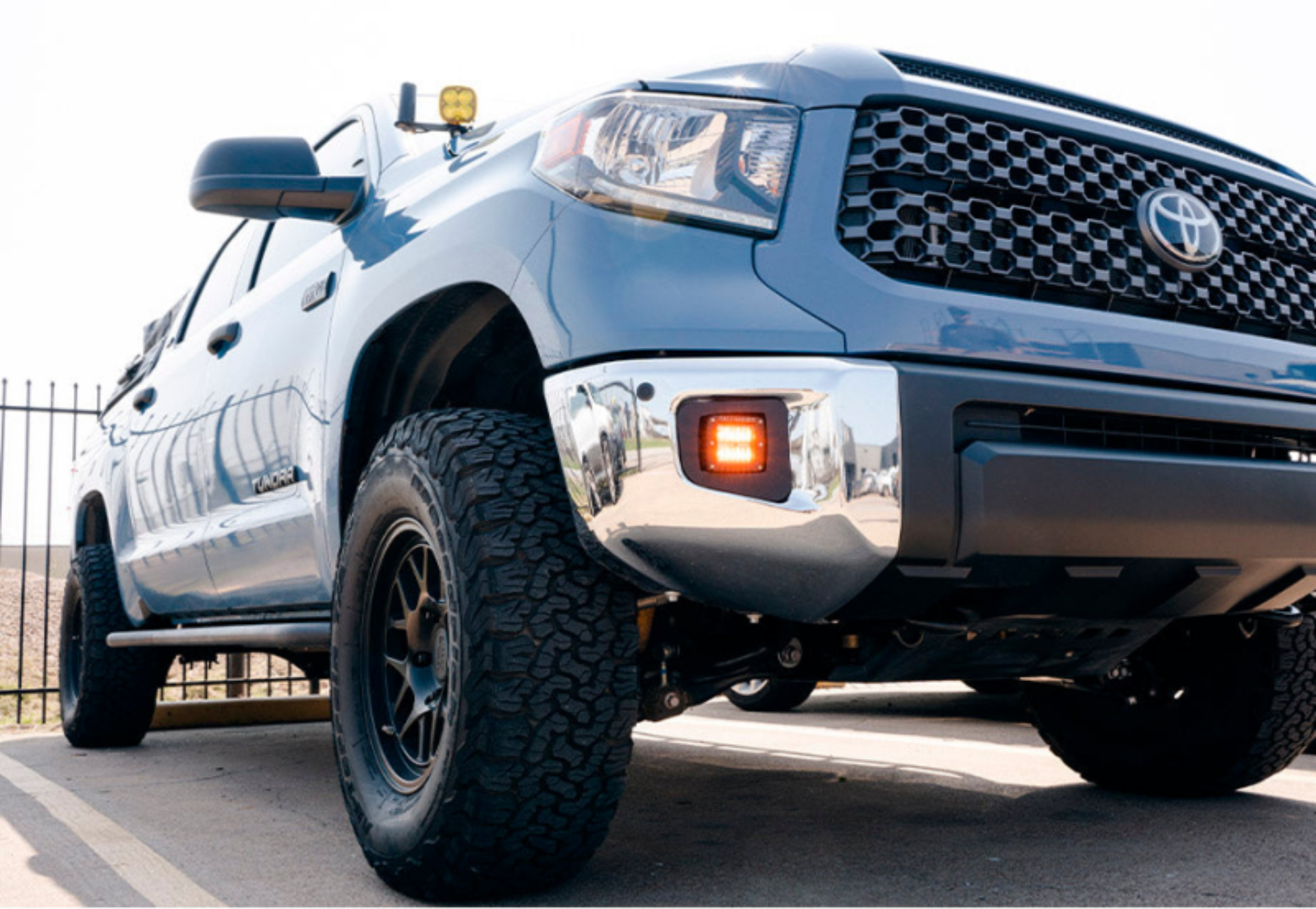 Picture of Cali Raised 14-21 Toyota Tundra Led Fog Light Pod Replacements Brackets Kit For - 3X2 18W Amber Pod