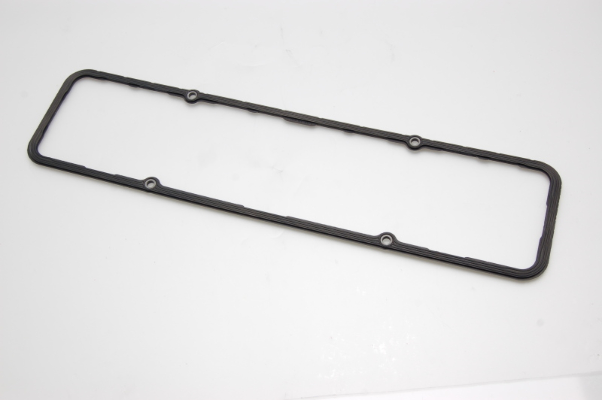 Picture of Cometic Chevy Gen-1 Small Block V8 .188in Molded Rubber Valve Cover Gasket Set - 18/23 Degree Heads