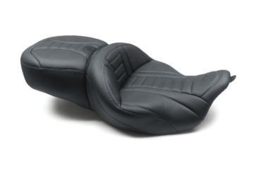 Picture of Mustang 08-21 Harley Electra Glide/Rd Glide/Rd King 1PC Seat Deluxe - Black w/ Grey Stitching