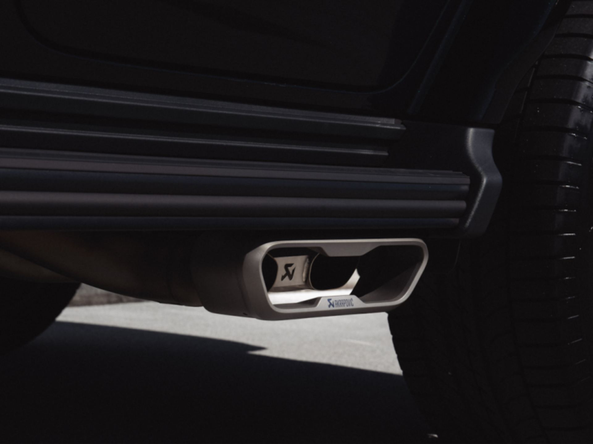 Picture of Akrapovic 2025 Mercedes-AMG G63 (W465) Tail Pipe Set (Titanium)
