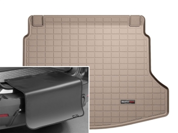 Picture of WeatherTech 12+ Honda CR-V Cargo Liner w/ Bumper Protector - Black