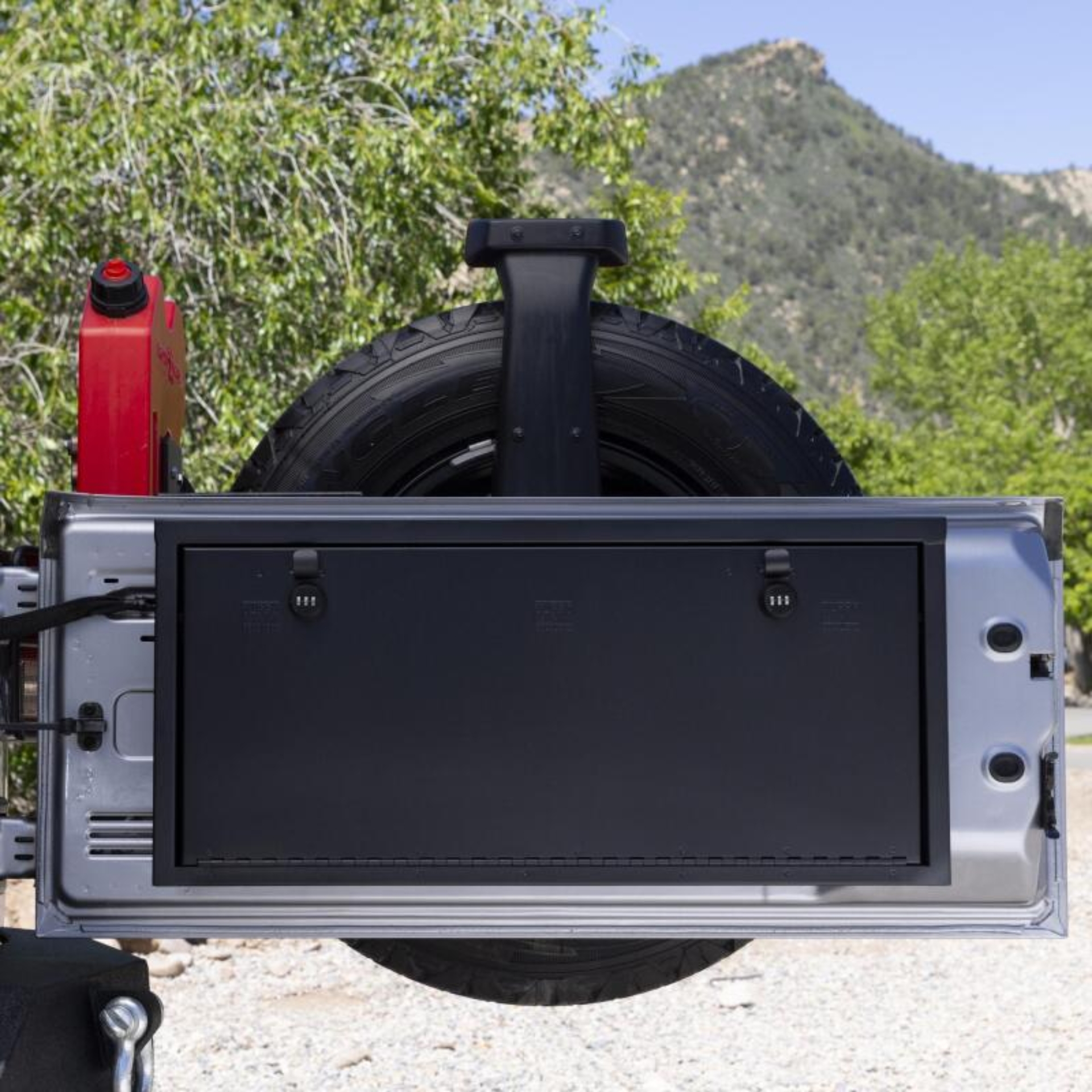 Picture of Tuffy Jeep Wrangler Tailgate Lockbox W/Combo Lock