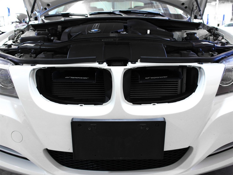 Picture of aFe MagnumFORCE Intakes Scoops AIS BMW 335i (E90/92/93) 07-11 L6-3.0L (tt)