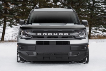 Picture of Husky Liners 21-24 Ford Bronco 2/4dr (Excl. Raptor) Aeroskin Hood Protector - Smoke