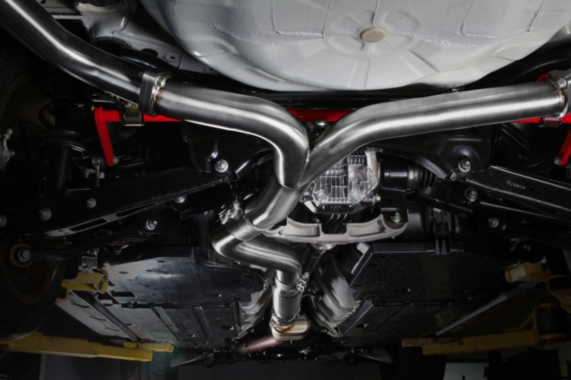 Picture of PERRIN 22-26 Subaru WRX Stainless Steel Midpipe w/Resonator 3in. (Fits OEM/Aftermarket Mufflers)