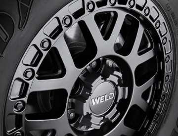 Picture of Ford Racing 21-25 Bronco (Excl Bronco Raptor) 17x8.5in Weld Cinch W104 Black Wheel