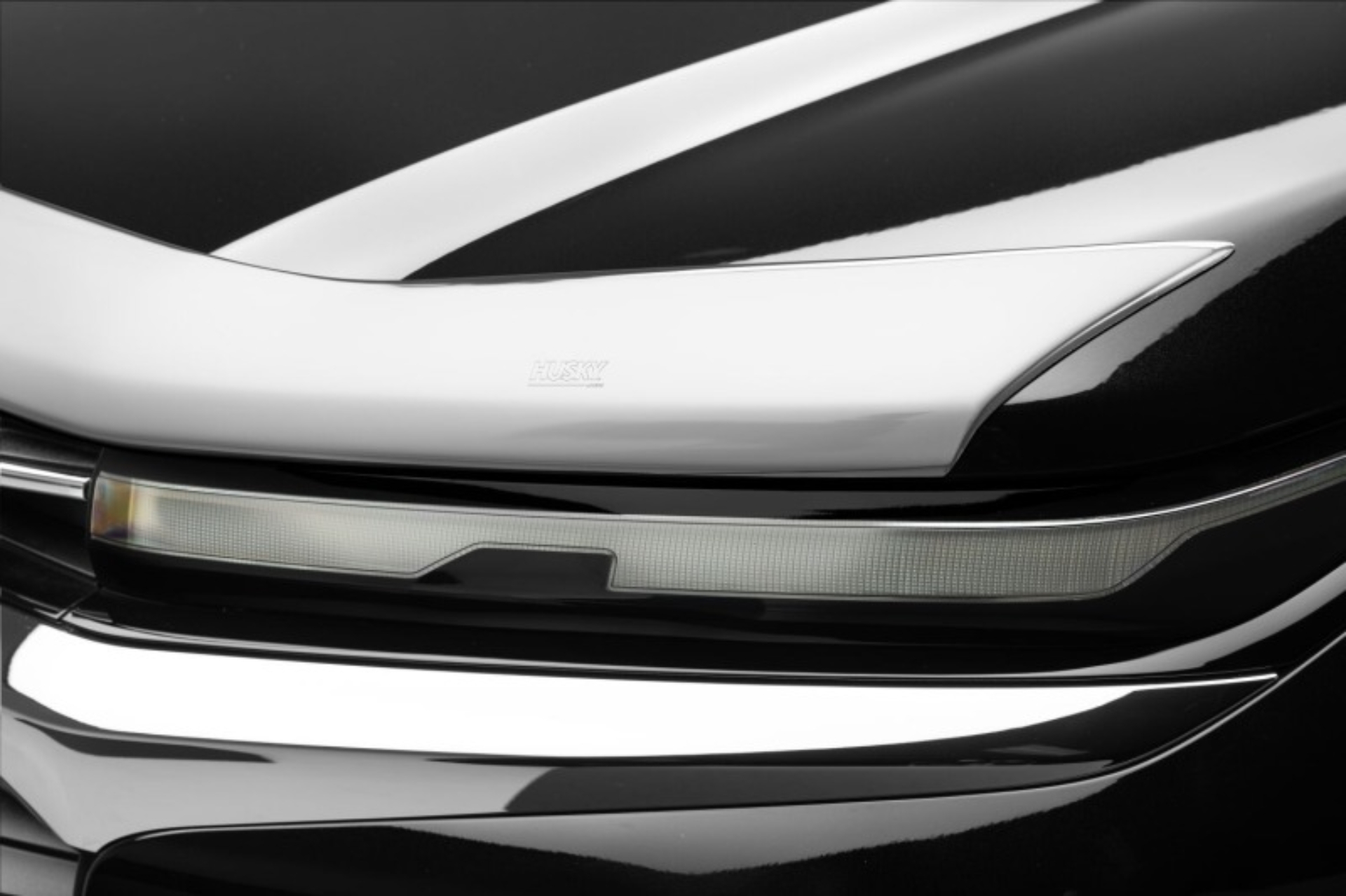 Picture of Husky Liners 24-25 Chevrolet Traverse Aeroskin - Chrome