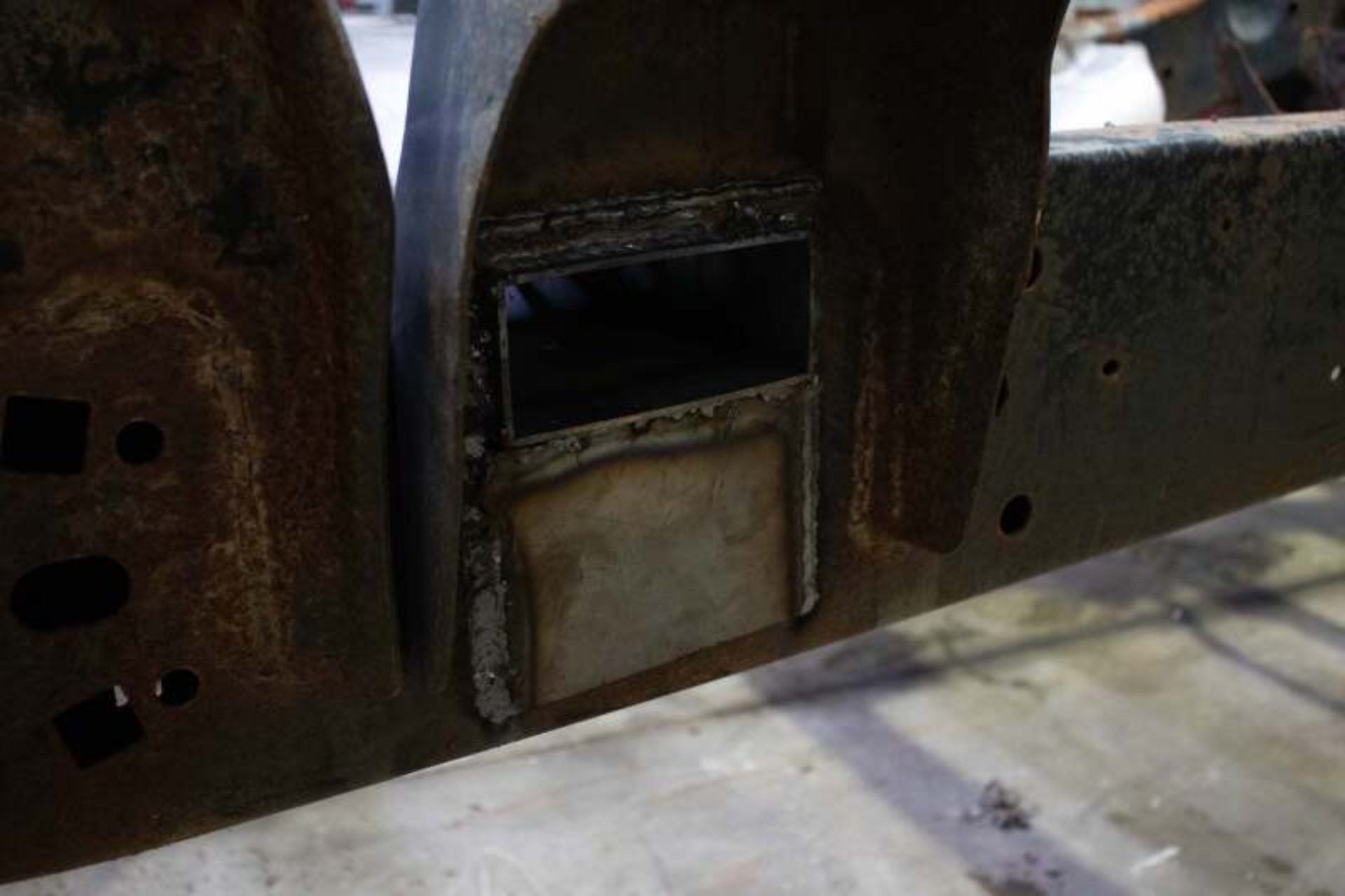 Picture of Rust Buster 09-14 Ford F150 All Cab and Bed Configurations Fuel Tank Crossmember - Forward