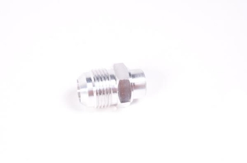 Picture of Radium Engineering 10AN PCV Valve Cover Adapter - EVO 8 / 9