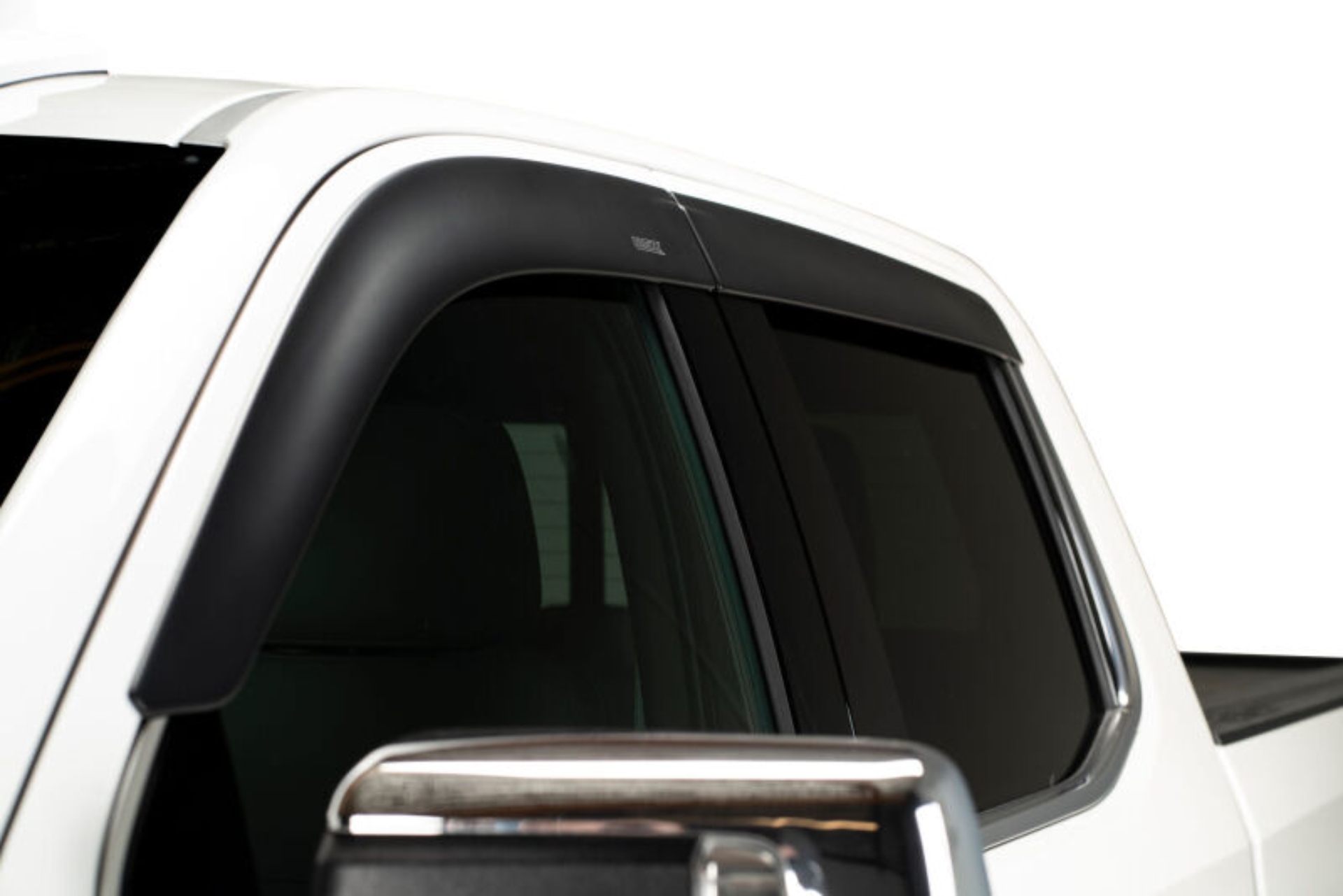 Picture of Husky Liners 14-18 Chevrolet Silverado 1500 DC Ventvisor Low Profile 4pc - Matte Black
