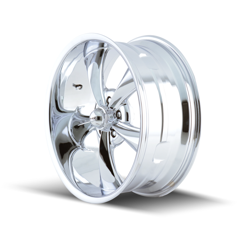 Picture of Ridler 695 22x10.5 / 5x127 BP / 0mm Offset / 83.82mm Hub Chrome Wheel