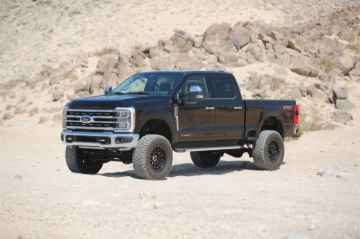 Picture of Fabtech 2023+ Ford F250/F350 4WD Super Duty 2.5in/4in/6in FTS-X Adjustable Radius Arm Box Kit
