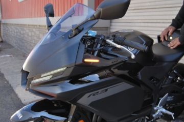 Picture of New Rage Cycles 25+ Yamaha R3 Front Turn Signals
