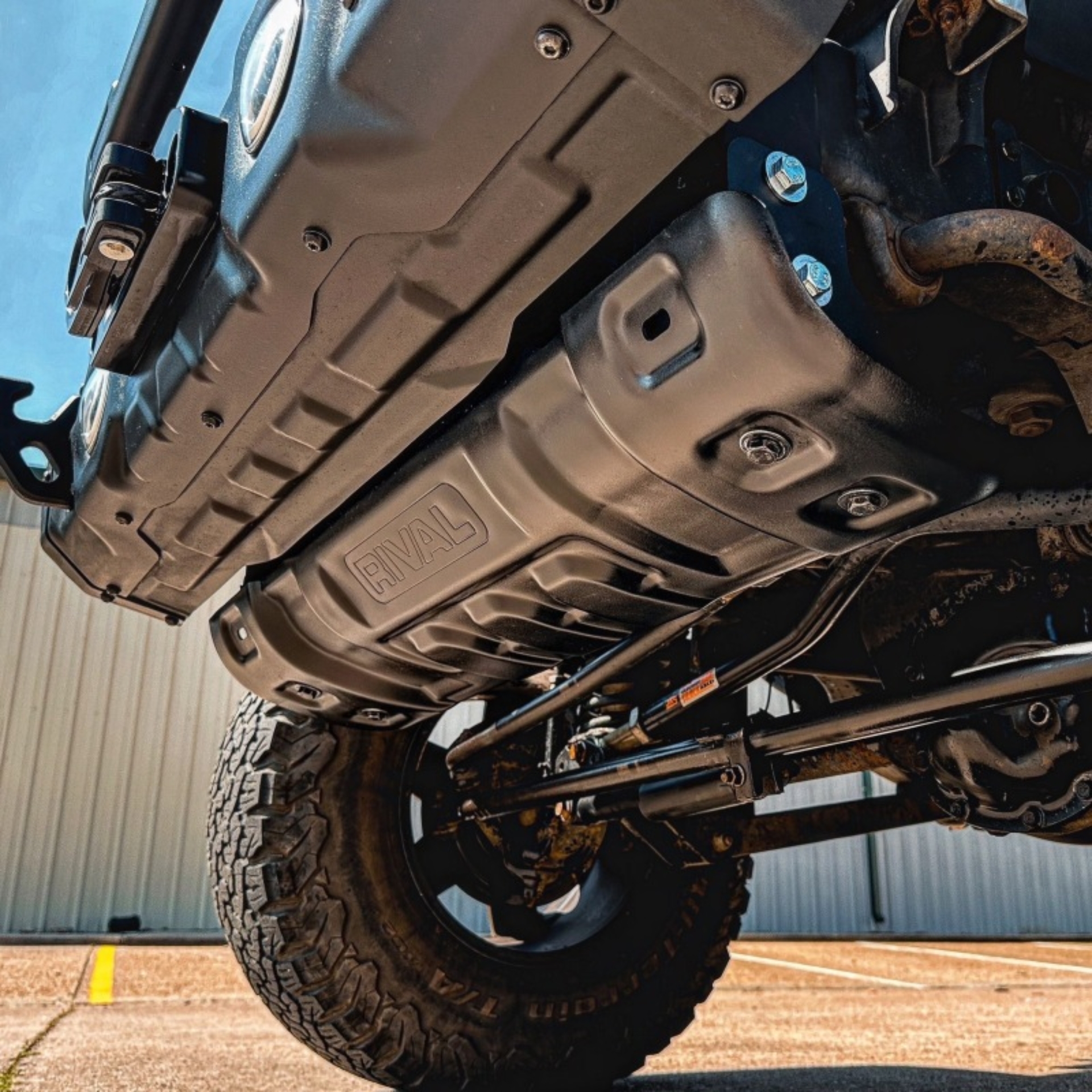 Picture of Rival 18-26 Jeep Wrangler JL 07-18 Jeep JK 20-26 Jeep Gladiator Except Mojave Lower Skid Plate