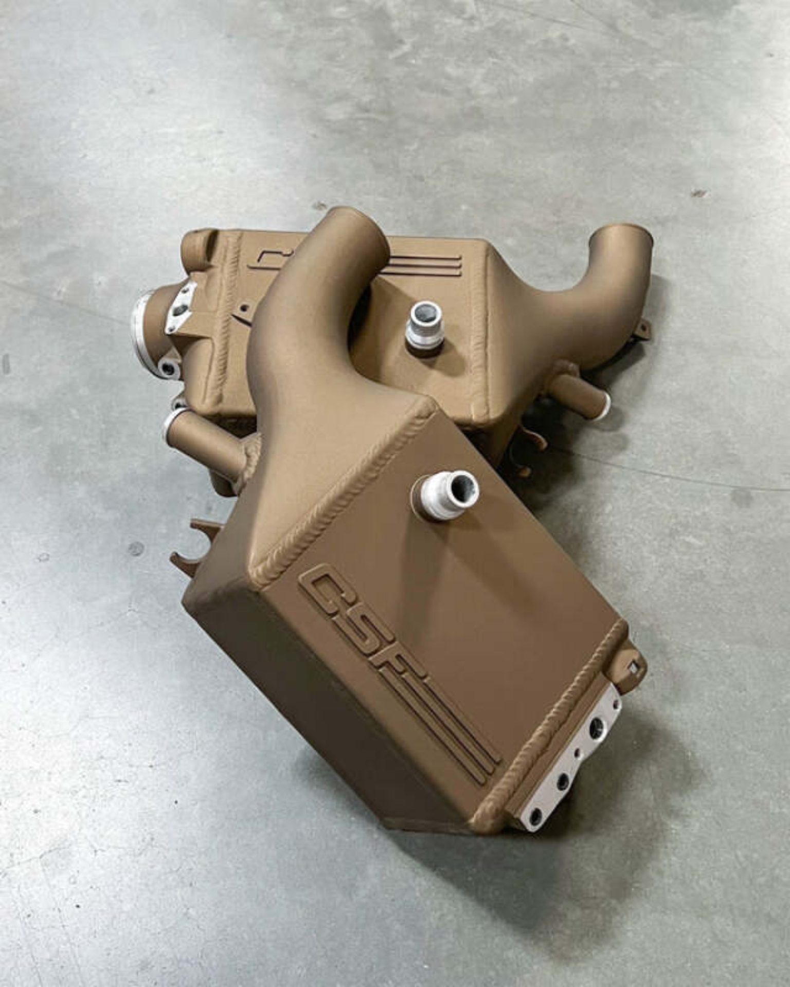 Picture of CSF 16-21 BMW M5 (F90) / 17-21 BMW M8 (F91/F92/F93) Twin Charge-Air-Cooler Set - Techna Bronze