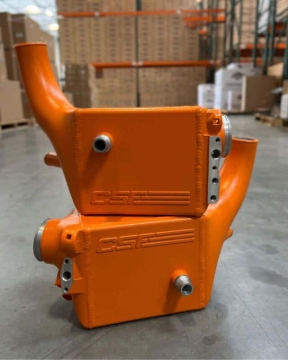 Picture of CSF 2014+ BMW X5M (F95) / X6M (F96) / XM (G09) Charge-Air-Cooler - Fire Orange Matte