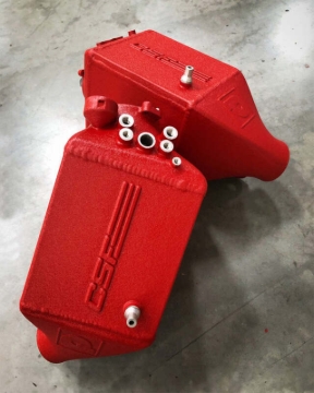 Picture of CSF 12-16 BMW M5 (F10) / 12-18 BMW M6 (F06/F12/F13) Twin Charge-Air-Cooler Set - Crinkle Red