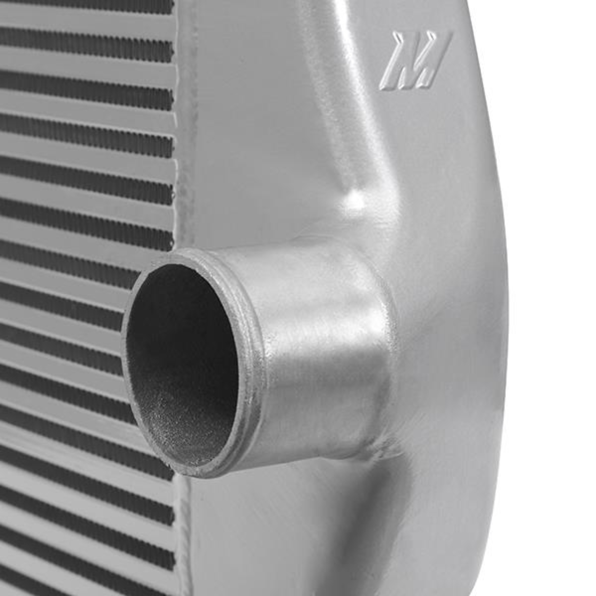 Picture of Mishimoto 16-19 Nissan Titan XD 5.0L Cummins Intercooler (Silver)