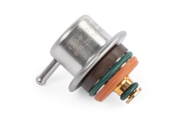 Picture of APR 00-06 Audi TT/TT Quattro/Volkswagen Golf 1.8T Fuel Pressure Regulator - 4 Bar