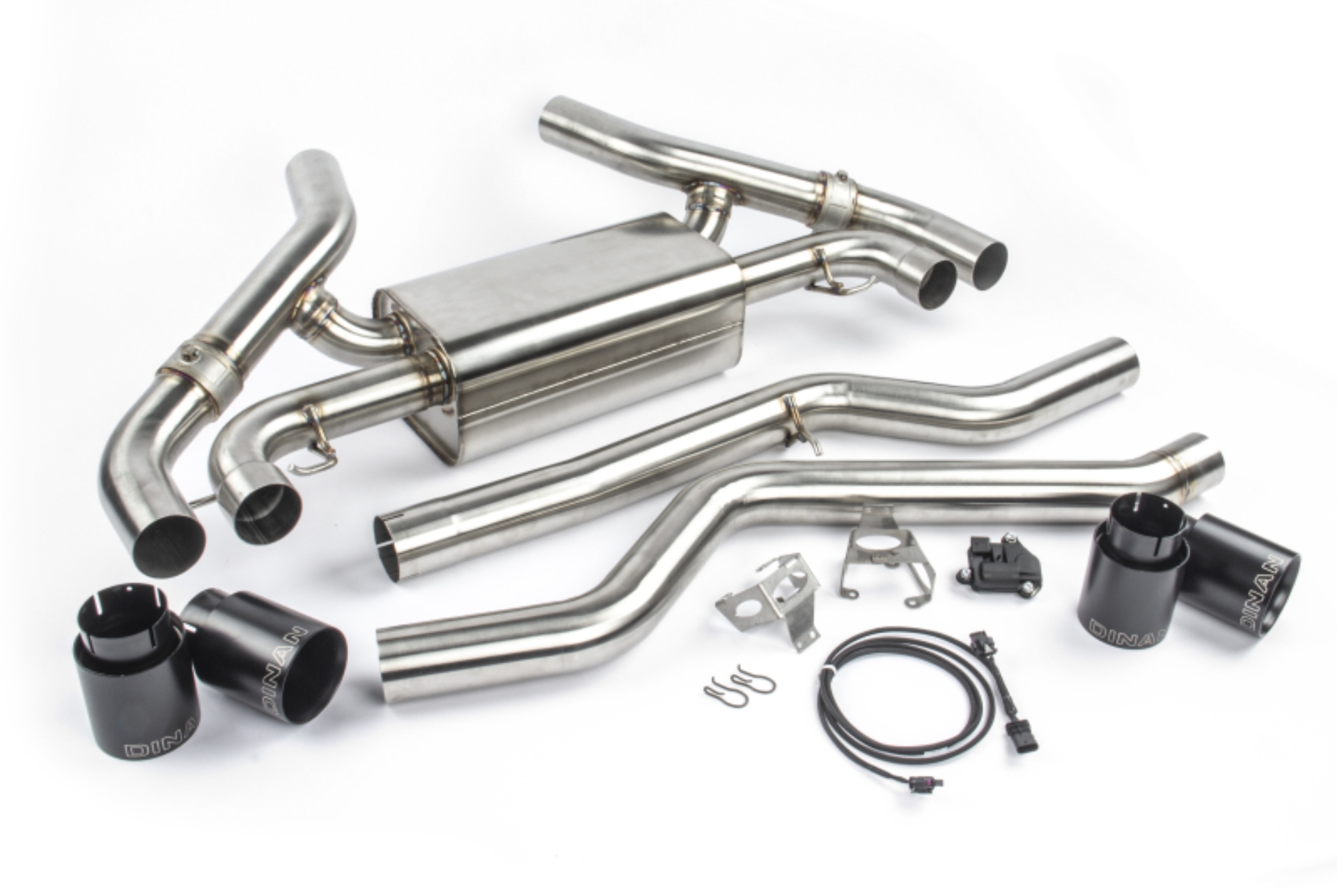 Picture of Dinan 20-24 BMW M340i/M440i (G20/G22/G23/G26) Free Flow Axleback Exhaust System - Black Tips