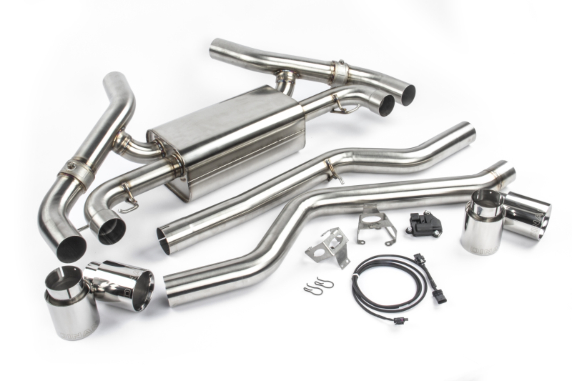Picture of Dinan 20-24 BMW M340i/M440i (G20/G22/G23/G26) Free Flow Axleback Exhaust System - Polished Tips
