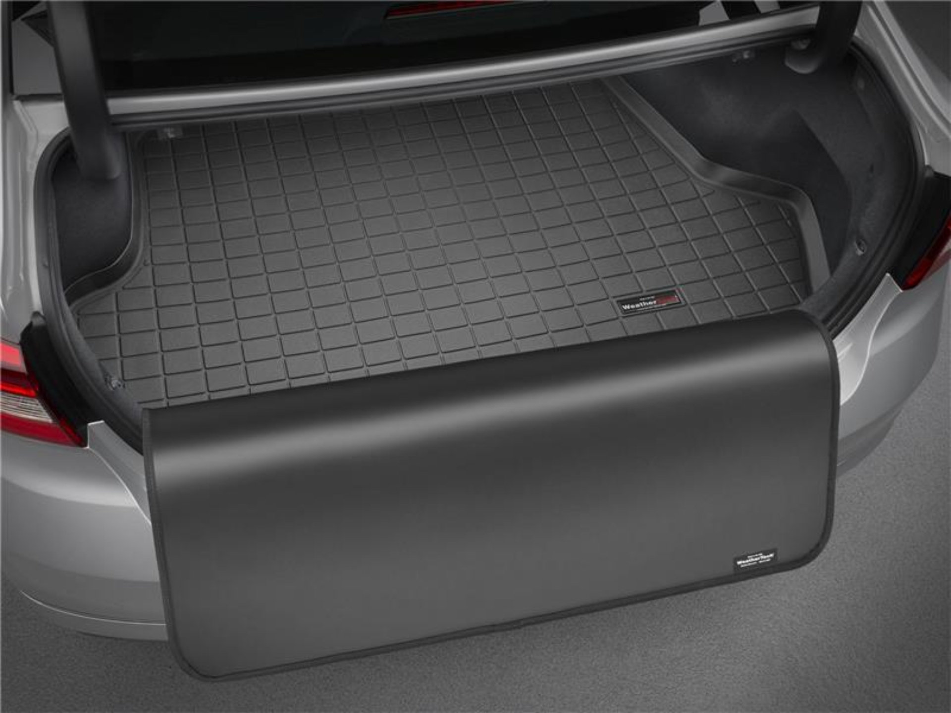 Picture of WeatherTech 2011+ Jeep Grand Cherokee Cargo Liner w/ Bumper Protector - Black