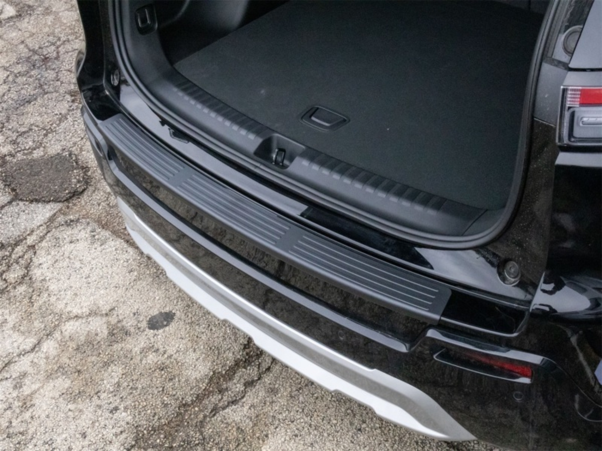 Picture of WeatherTech 24-26 Honda Prologue Behind 2nd Row BumperTopper - Black