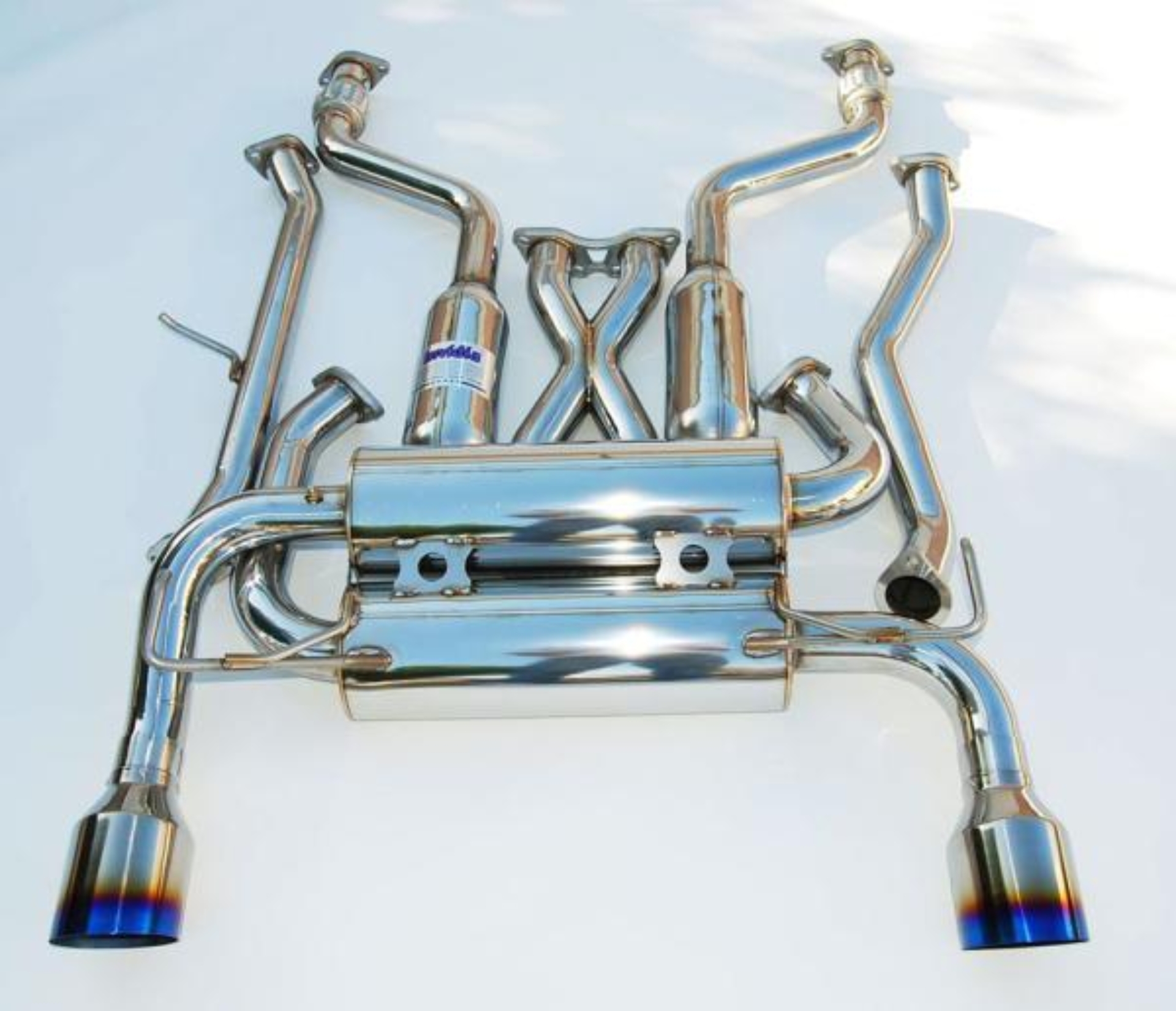 Picture of Invidia 02-08 Nissan 350z Gemini Single Layer Titanium Tip Cat-back Exhaust
