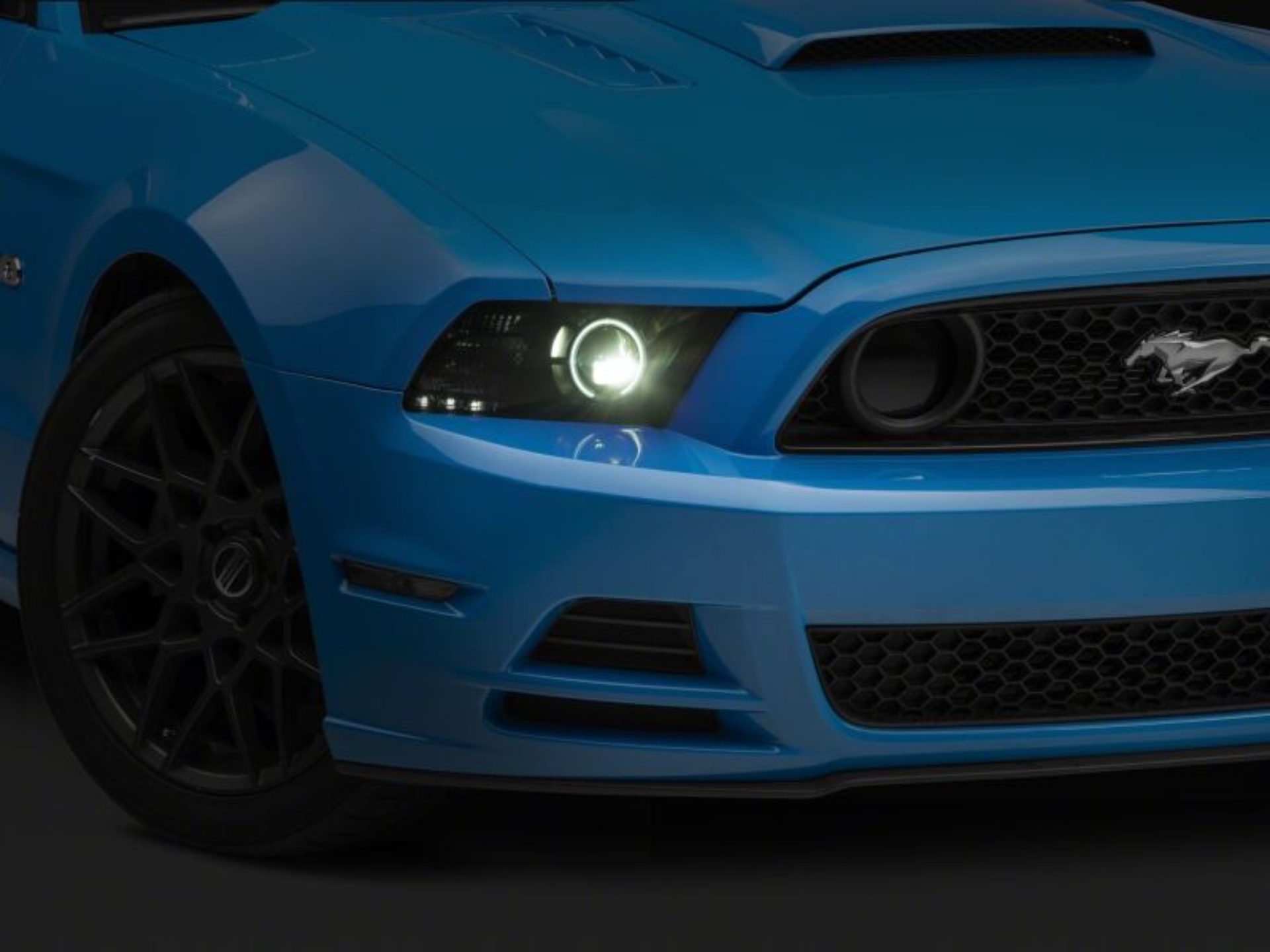 Picture of Raxiom 08-23 Ford Mustang Axial Series HID Bulb Upgrade 6000K