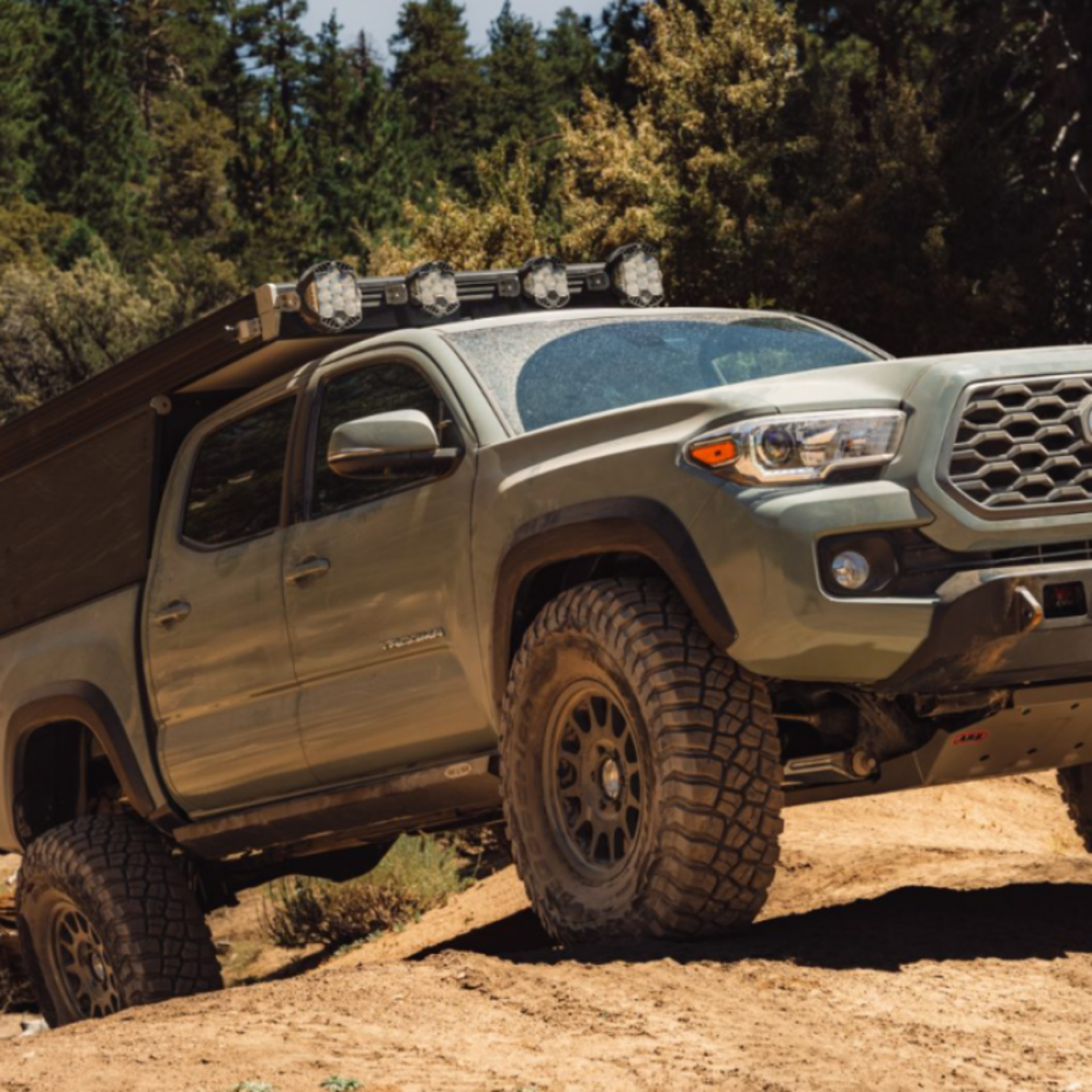Picture of Rock Slide Engineering 05-23 Toyota Tacoma Rock Sliders Passenger Side Black Pwdercoat Steel