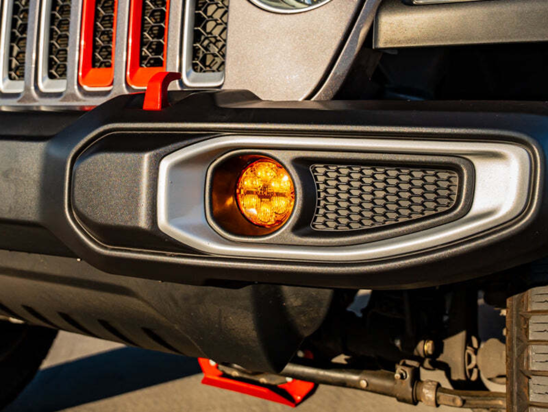 Picture of Nacho Lighting Jeep JL / JT / JK 1 Piece Bumper Quatro Fog Mounts