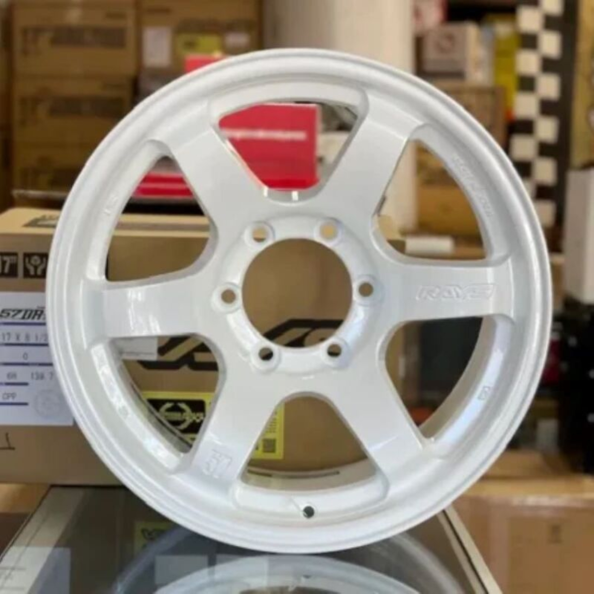 Picture of Gram Lights 57DR-X 17X8.5 +00 6x139.7 Ceramic Pearl