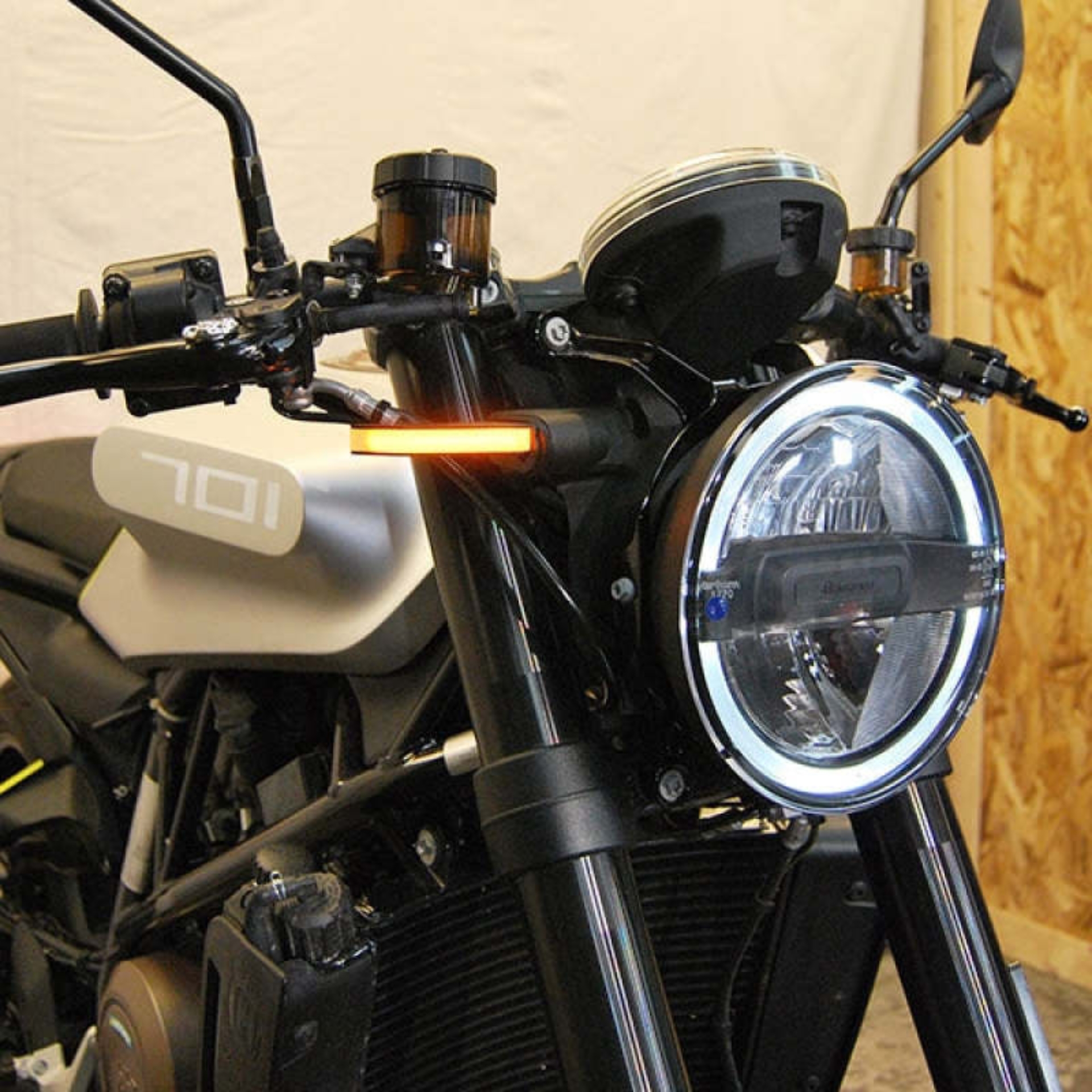 Picture of New Rage Cycles 18-22 Husqvarna Vitpilen 701 Front Turn Signals