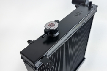 Picture of CSF 03-07 Mitsubishi Lancer EVO 7/8/9 1/2 Size Radiator - Black