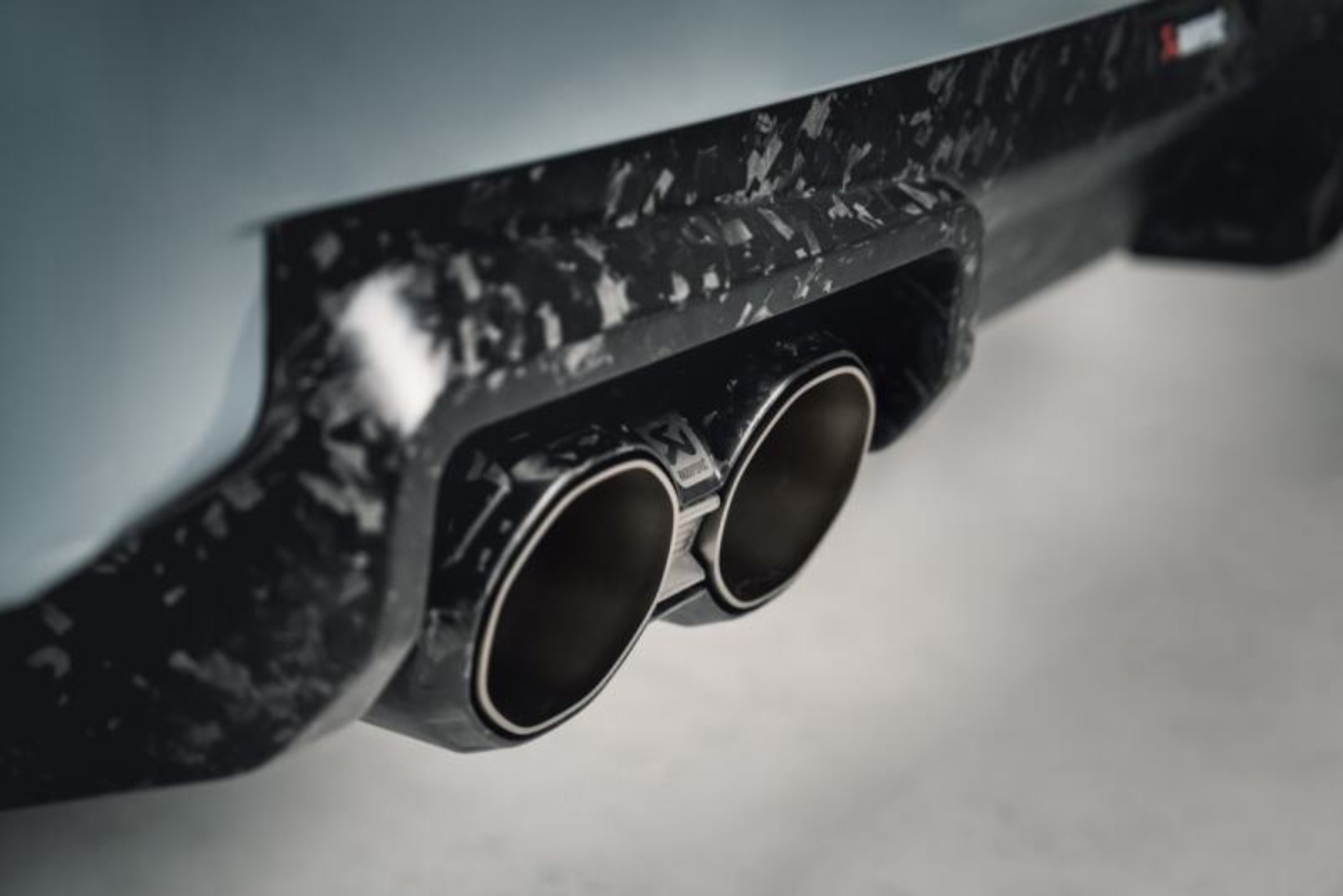 Picture of Akrapovic BMW M2 Coupe (G87) Tail Pipe Set - Chopped Carbon
