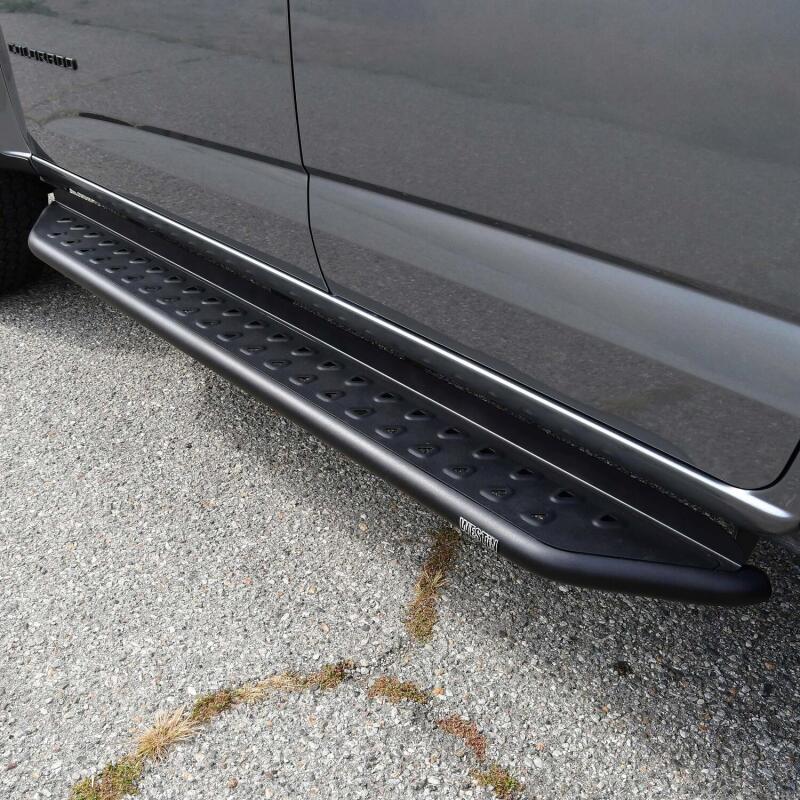 Picture of Westin 15-24 GMC Canyon Crew Cab Outlaw Running Boards - Textured Black