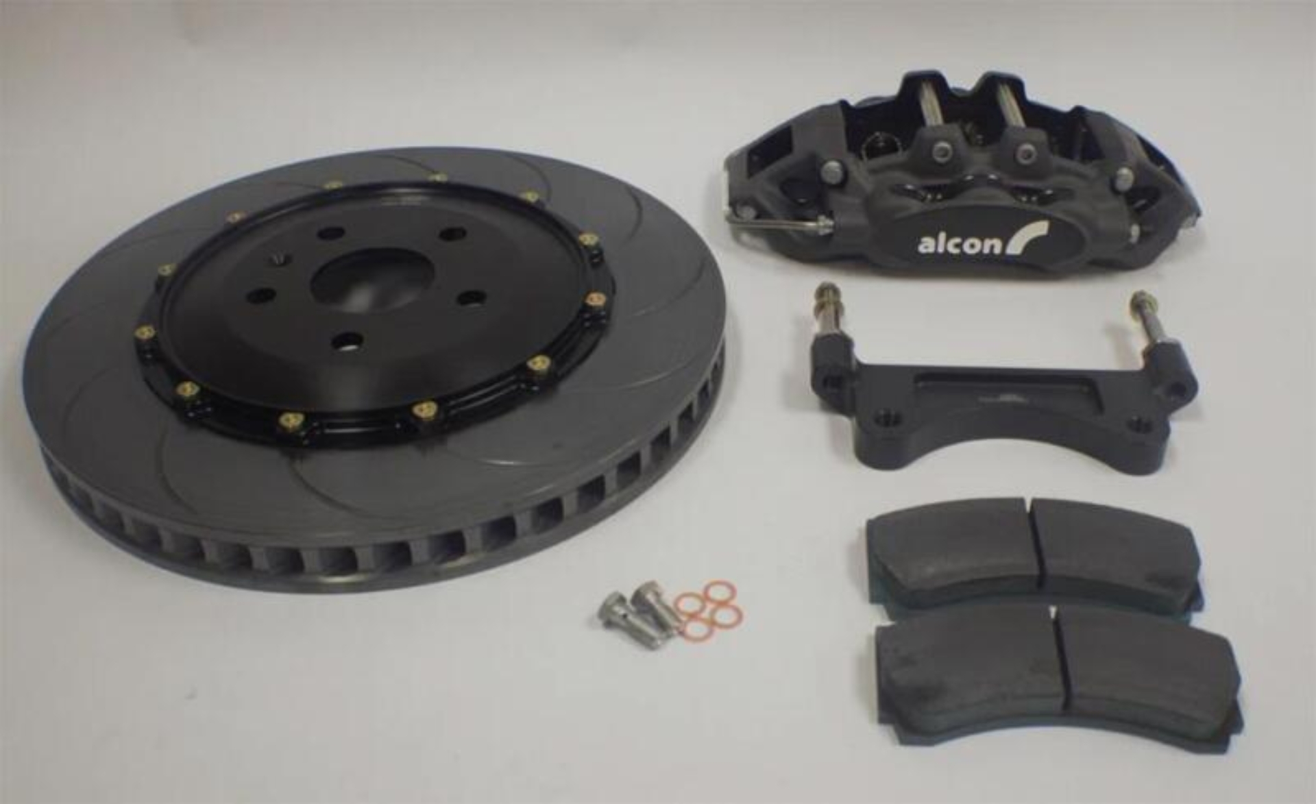 Picture of Alcon Chevrolet Corvette C8 (Aftermarket Wheels) 6 Piston 380x36mm Front Street Kit - Anodized