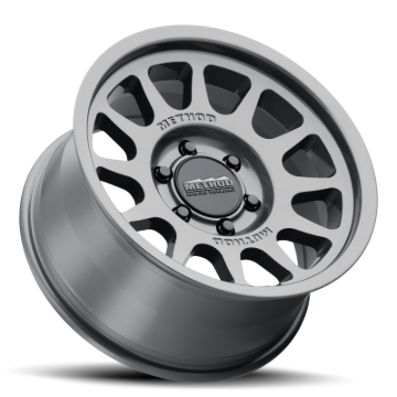Picture of Method MR703 Bead Grip HD 18x9 +40mm Offset 6x5.5 95.25mm CB Gloss Titanium Wheel