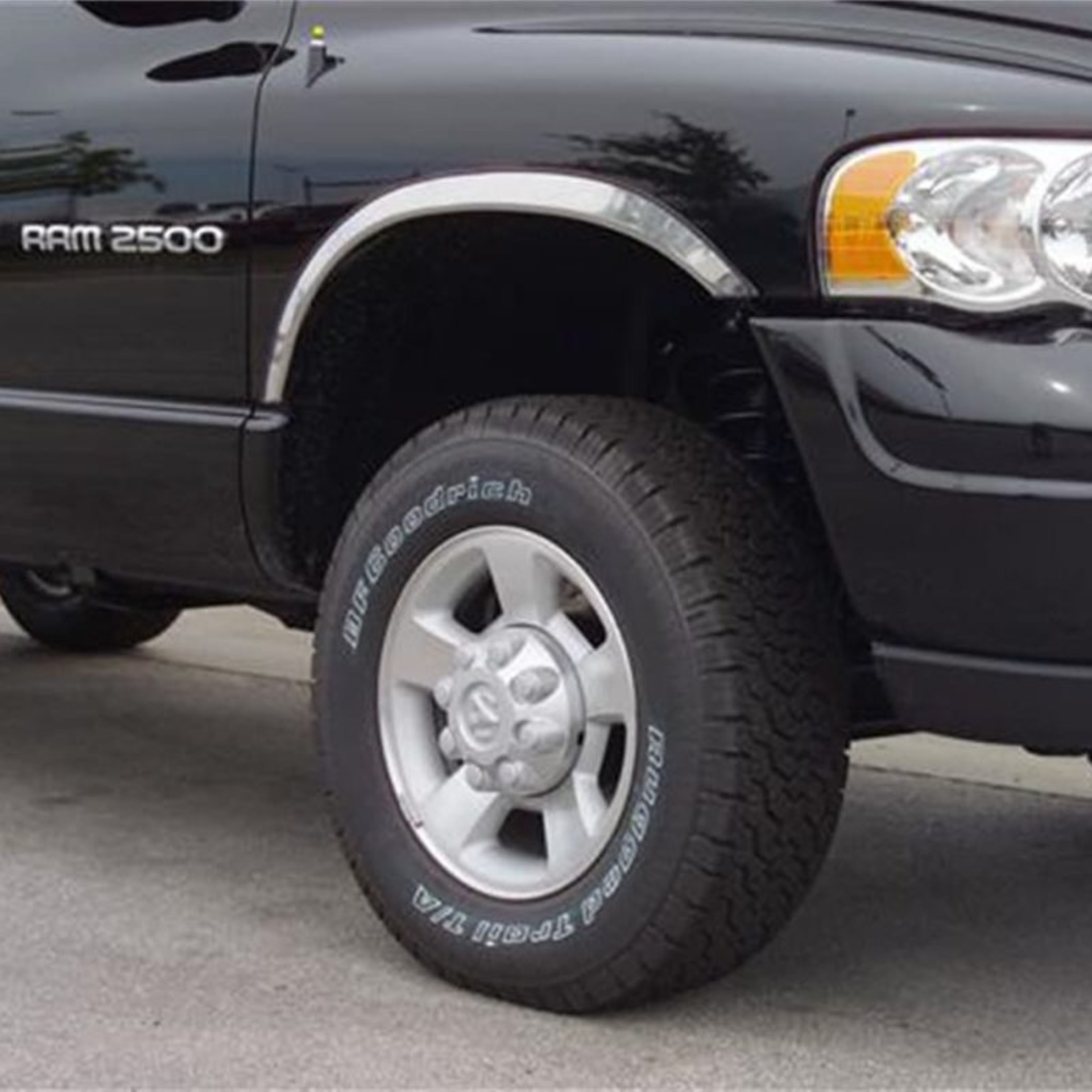 Picture of Putco PUT Steel Fender Trim Exterior Trim - 97330