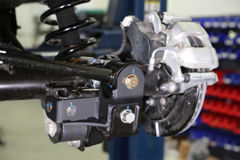 Picture of Fabtech FAB Traction Bar Bracket - FTS22345