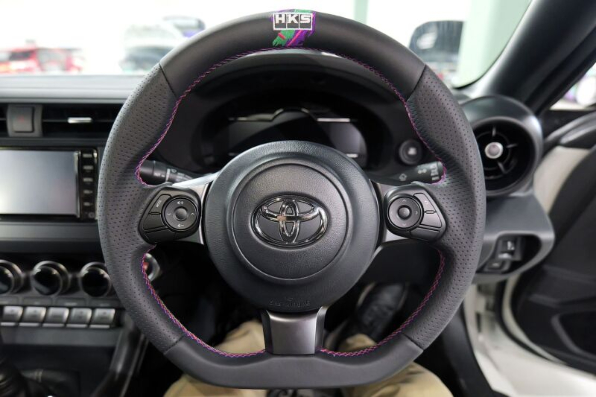 Picture of HKS Steering Wheels - 51999-AT004